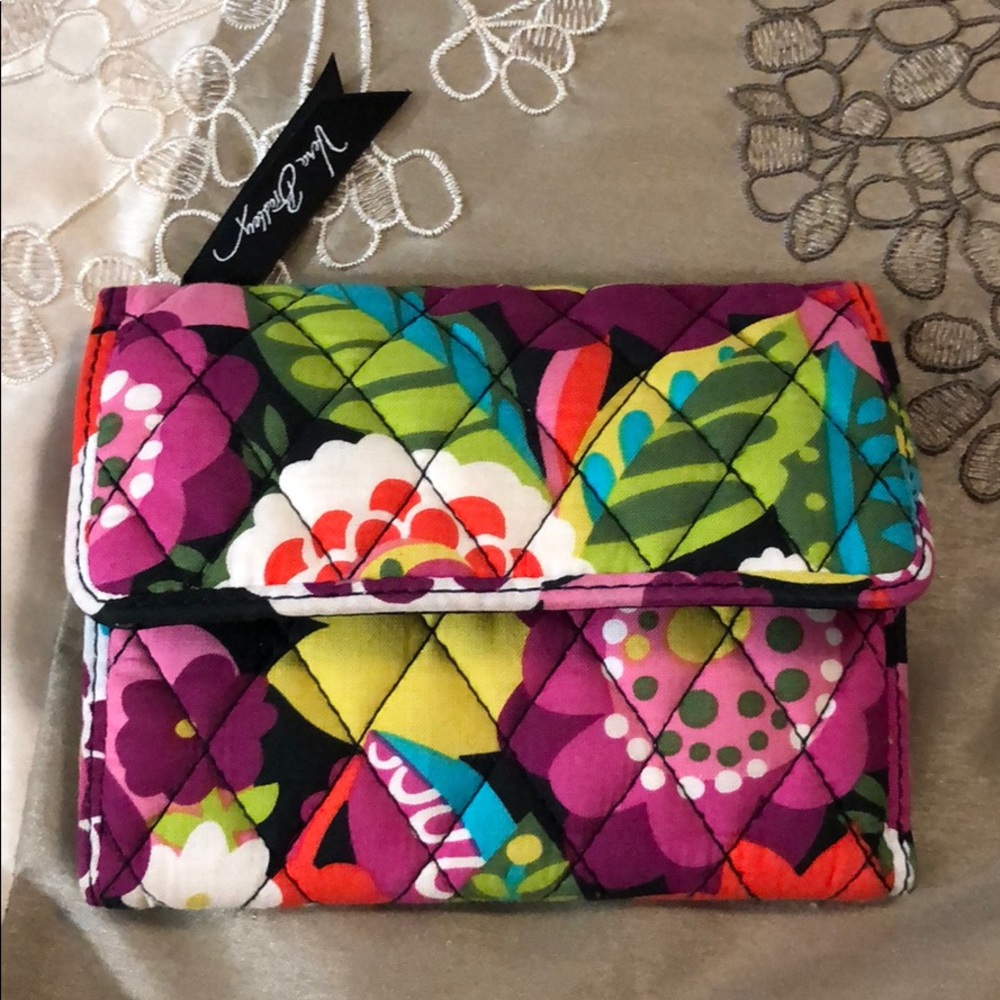 Verabradley wallet